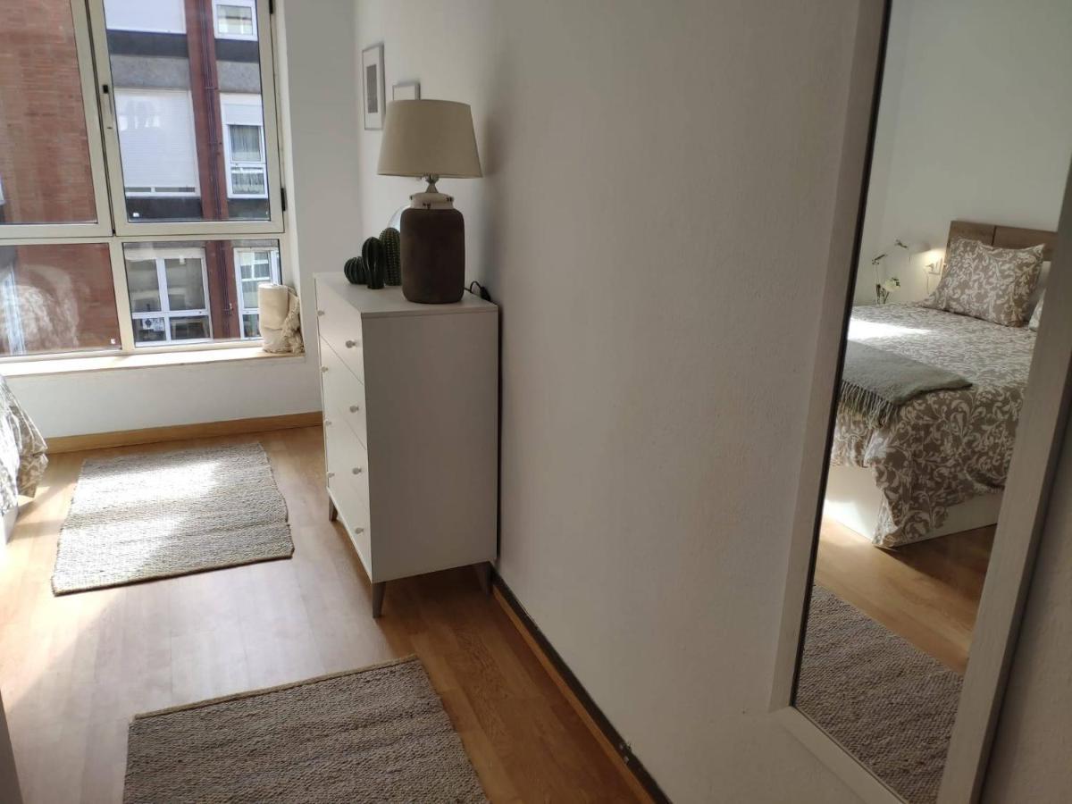 Apartament Alojamiento Frente A La Playa Gijón Zewnętrze zdjęcie