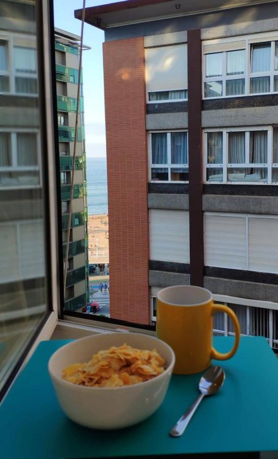 Apartament Alojamiento Frente A La Playa Gijón Zewnętrze zdjęcie